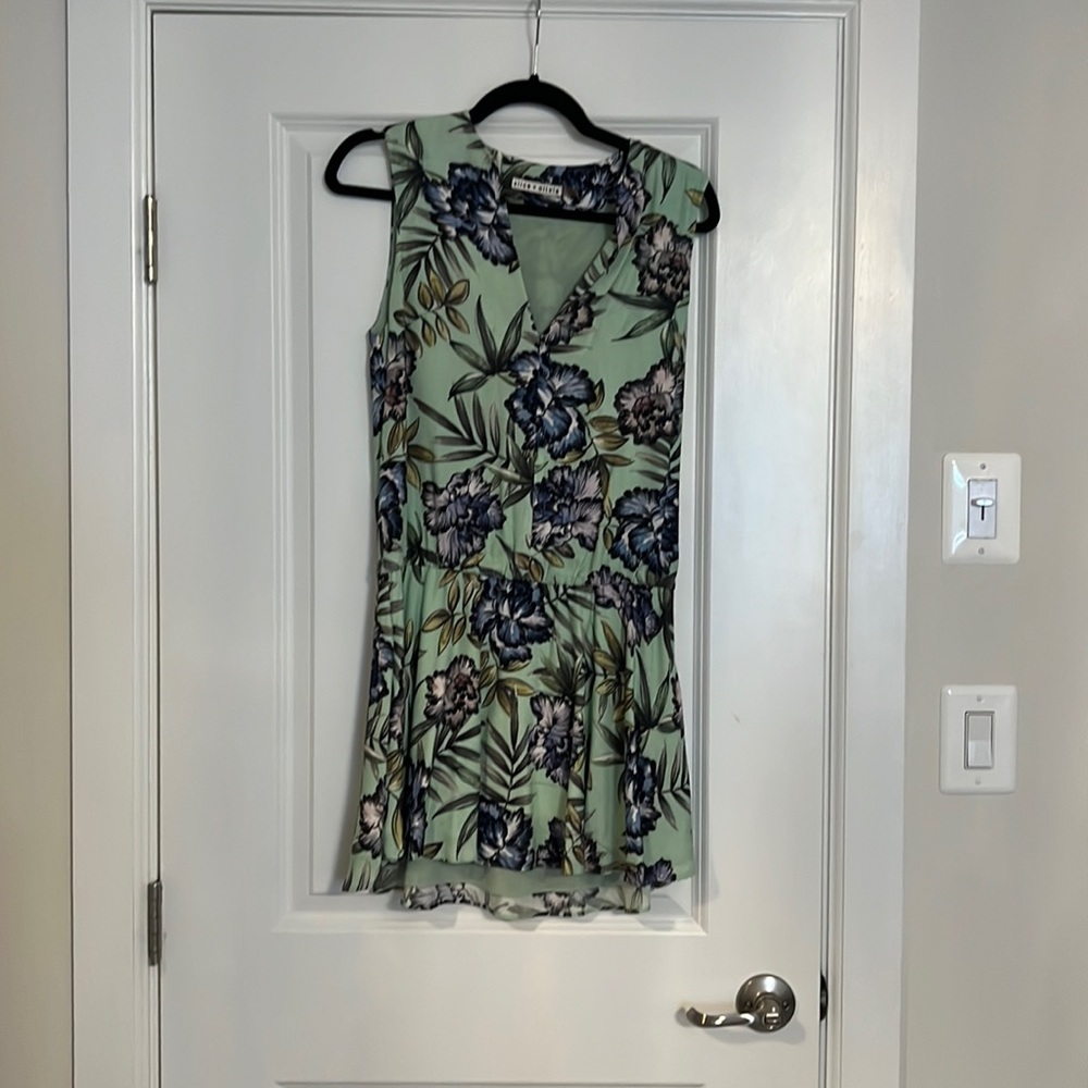 Alice and Olivia oasis floral mint dress size 2